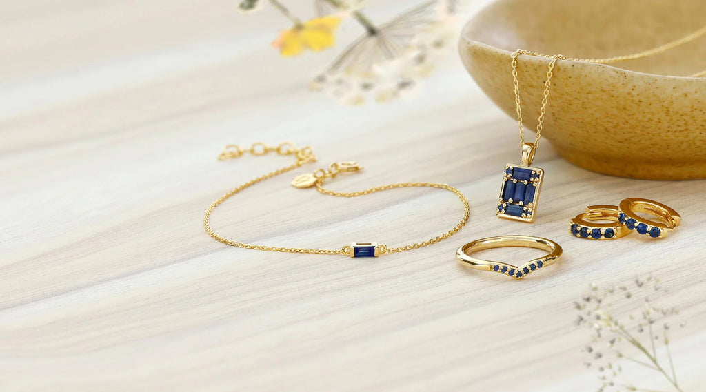 18K vermeil jewellery set with Sapphires by Mayuri: bracelet, pendant, rings and hoops