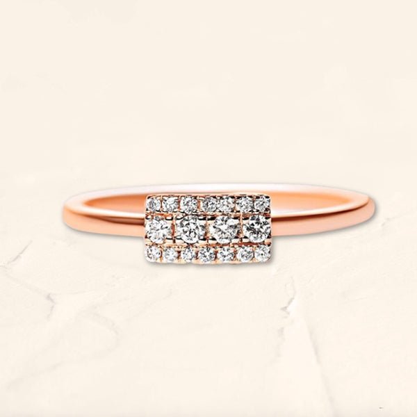 Sapna XL rectangular ring pavé-set with diamonds in 18-carat rose gold