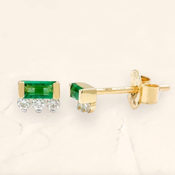 Prana baguette earrings in emerald and diamond