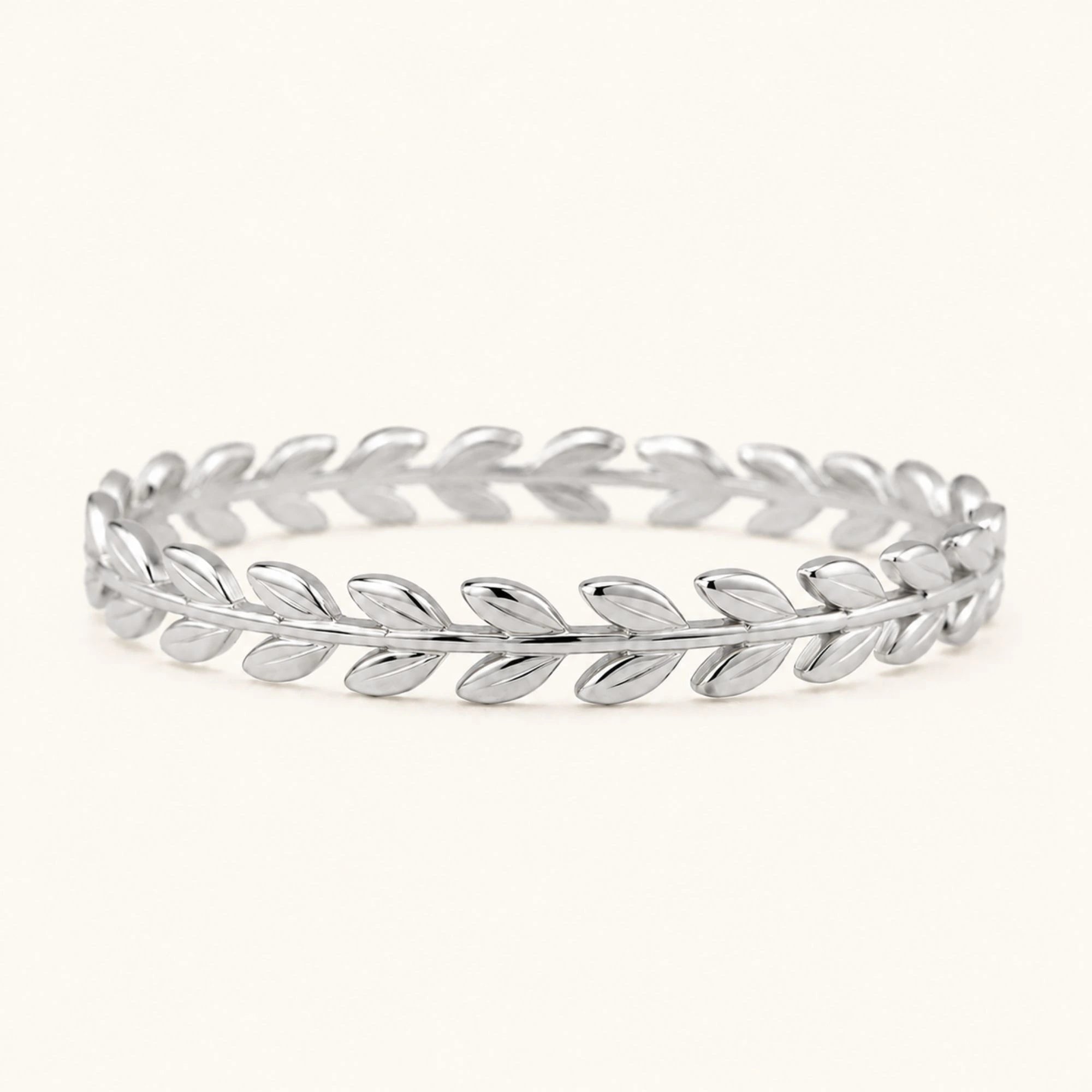 Daphné women's chiseled laurel wedding band in 18K white gold, 3mm