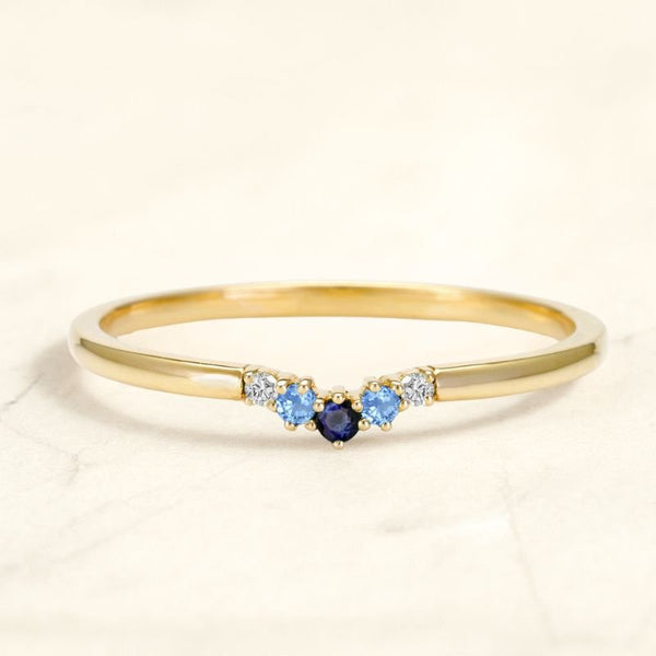 Anaya Horizon ring in 18k yellow gold