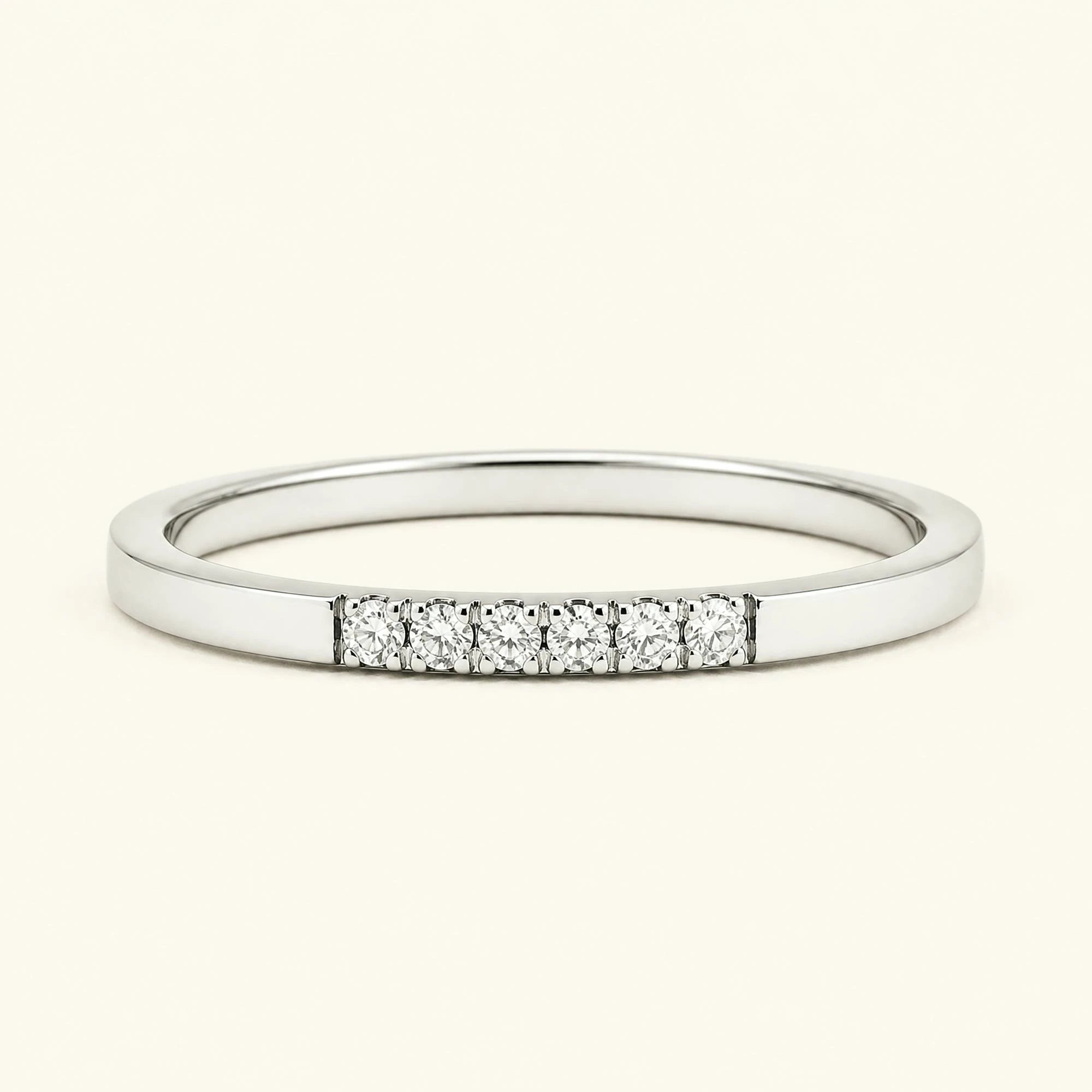 Fine ring pavé set with white diamonds in white gold