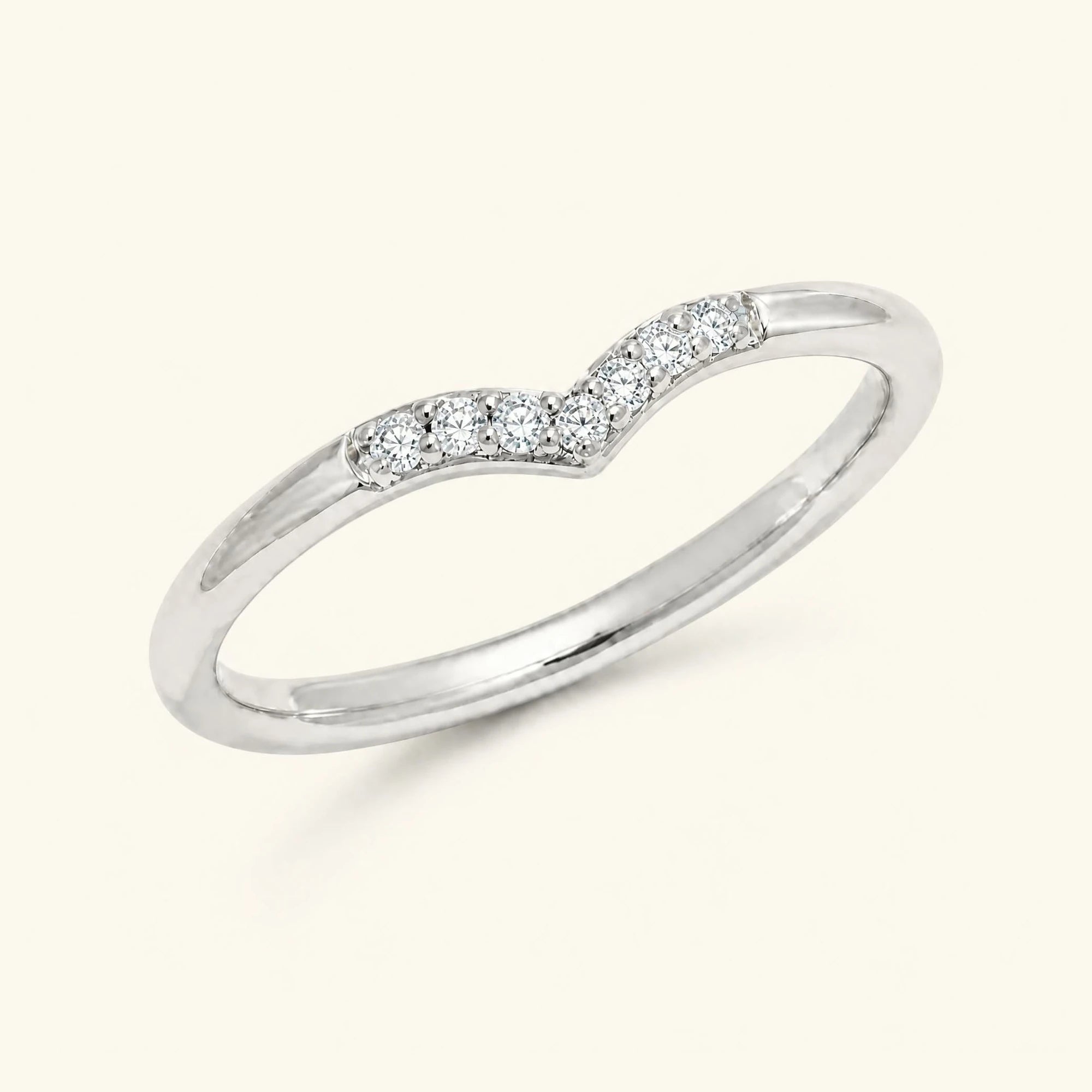 Chevron ring pavé with white diamonds in white gold