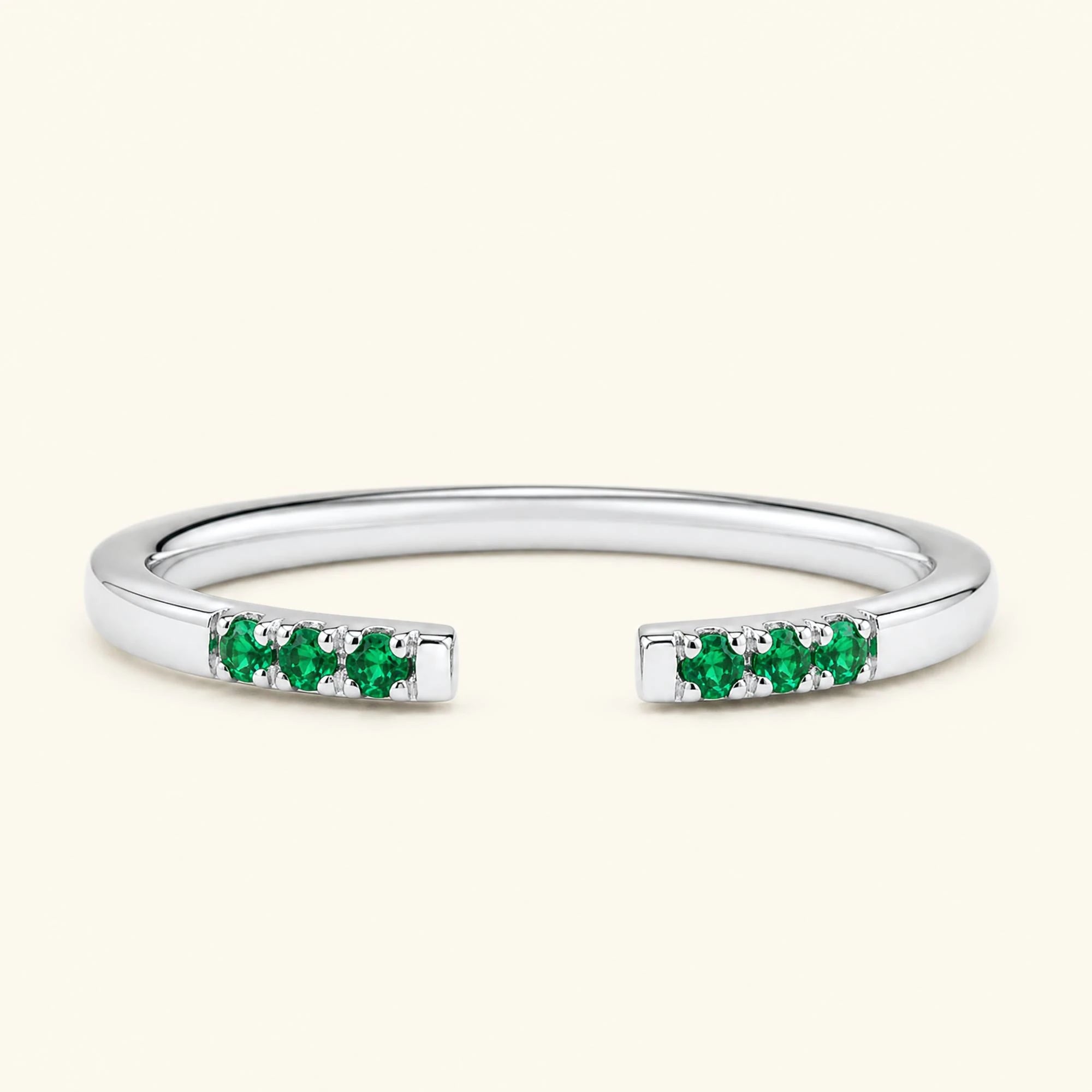 Fine open ring pavé emeralds in white gold