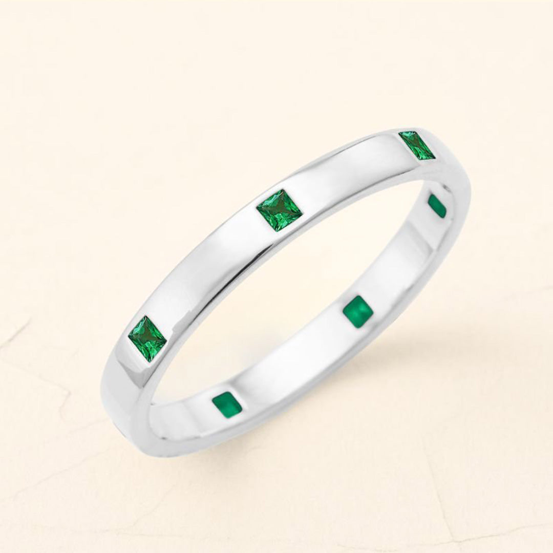 Bague VIyom en or blanc emeraude pour homme