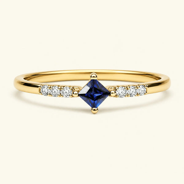 Bague de fiançailles princesse saphir et diamants en or jaune