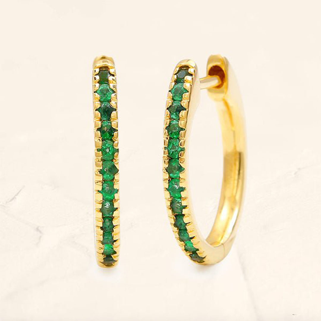 Créoles Ujala pavées d'émeraudes