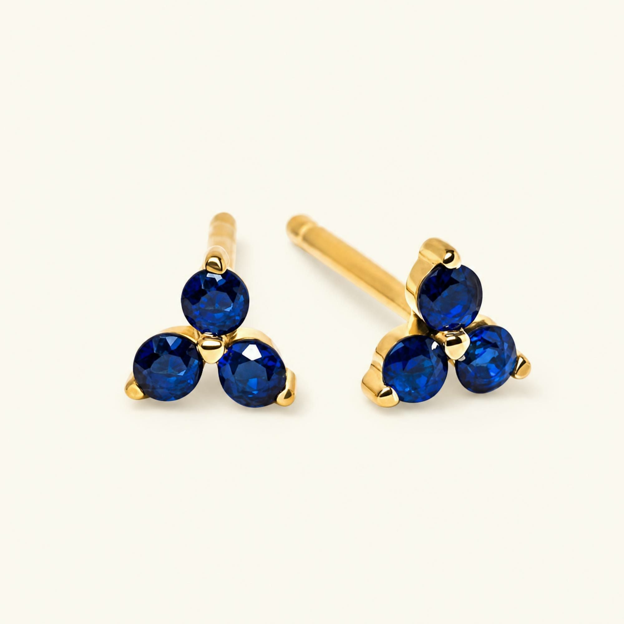 Radha Sapphire Earrings - yellow gold