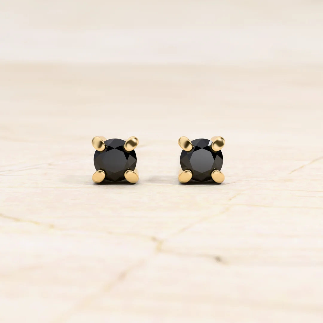 Puces d'oreilles diamant noir solitaire Saral en or jaune 18 carats