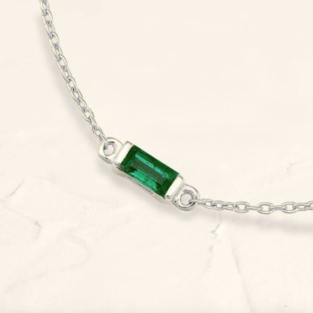 Shanti emerald bracelet white gold