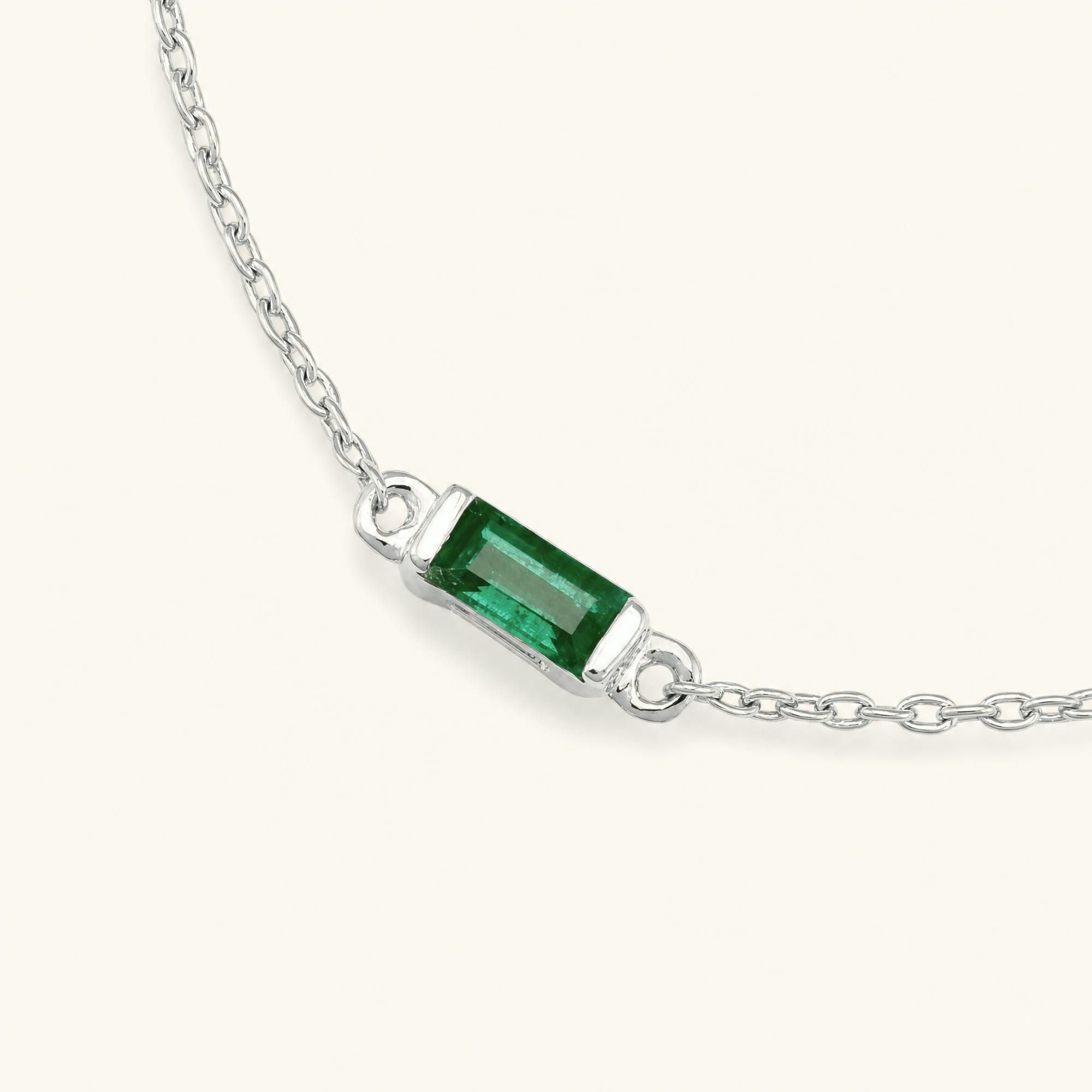 Shanti emerald bracelet white gold