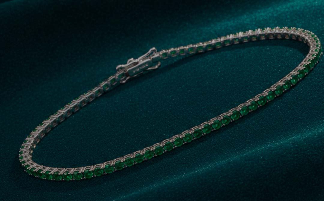 Emerald White Gold Bracelets