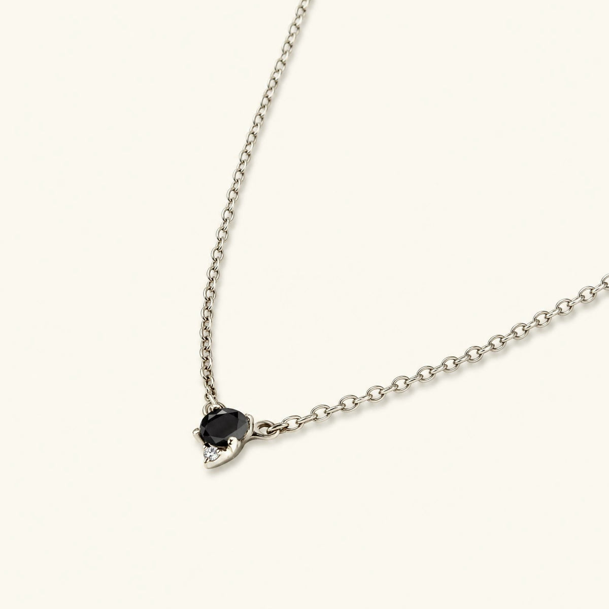 Black and white diamond necklace white gold 18K