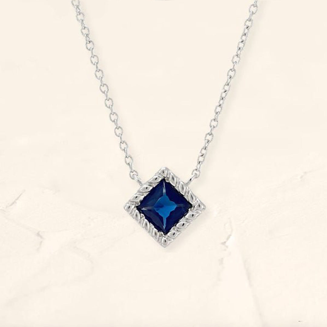 collier saphir or blanc taille princesse Indrani