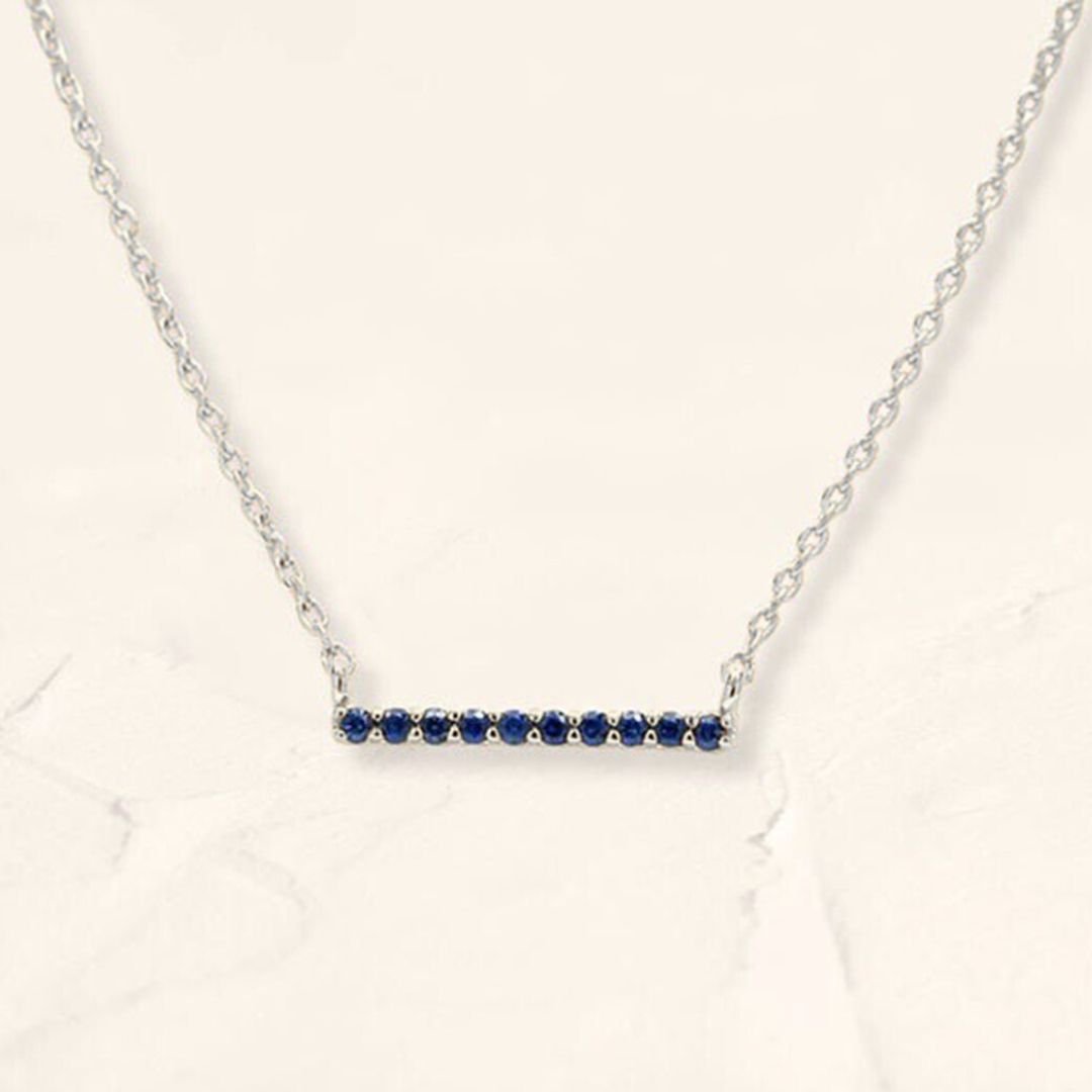 Collier bar Ujala en saphir et or blanc