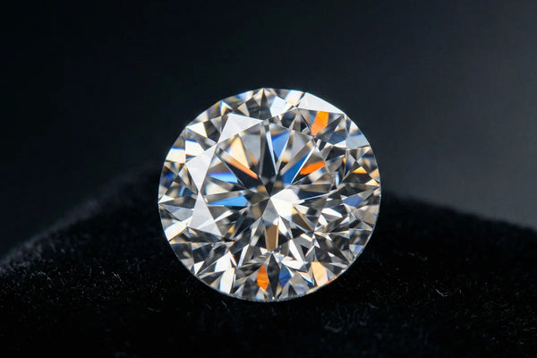 Diamond Guide: everything you need to know before buying a diamond jewel