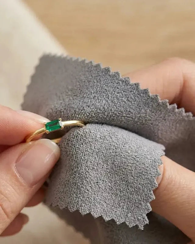 How to Care for an Emerald Jewel
