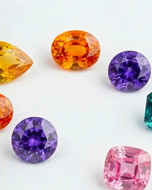 Colour Sapphires: Pink, Yellow, Orange, Violet and White, the Complete Guide